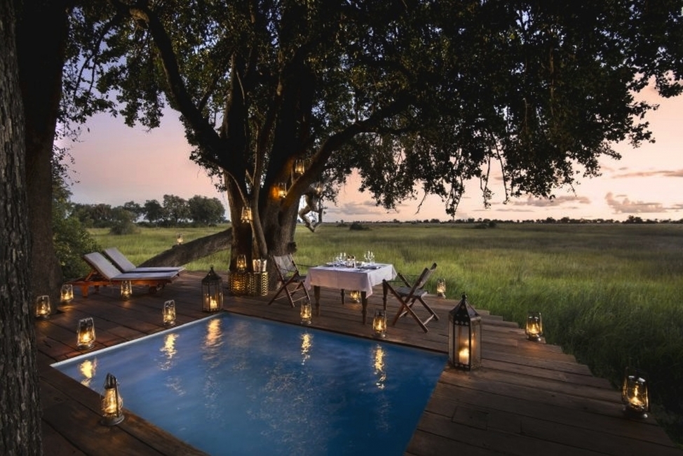 Dîner privé devant la tente, Duba Plains Camp