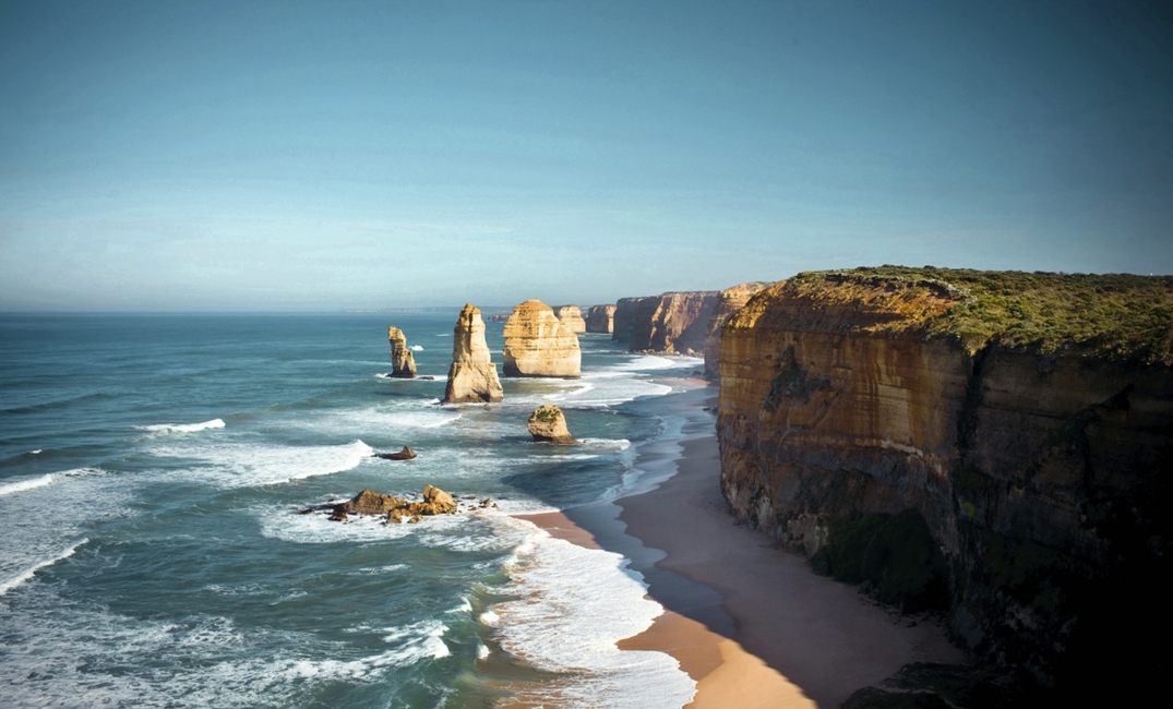 Les Douze Apôtres sur la Great Ocean Road au soleil
