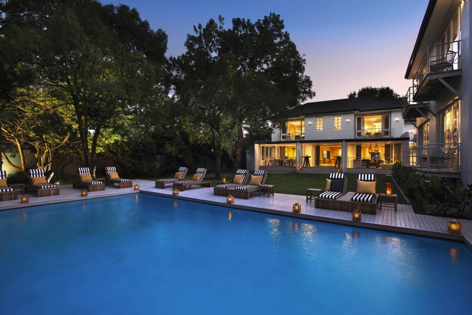 Piscine de l'Athol Place Hotel & Villa