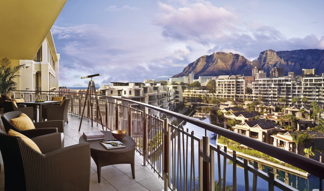 Vue de la terrasse sur l'hôtel One&Only Cape Town